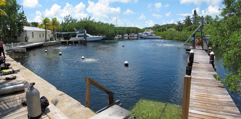 El hotel submarino Jule´s Underwater Lodge