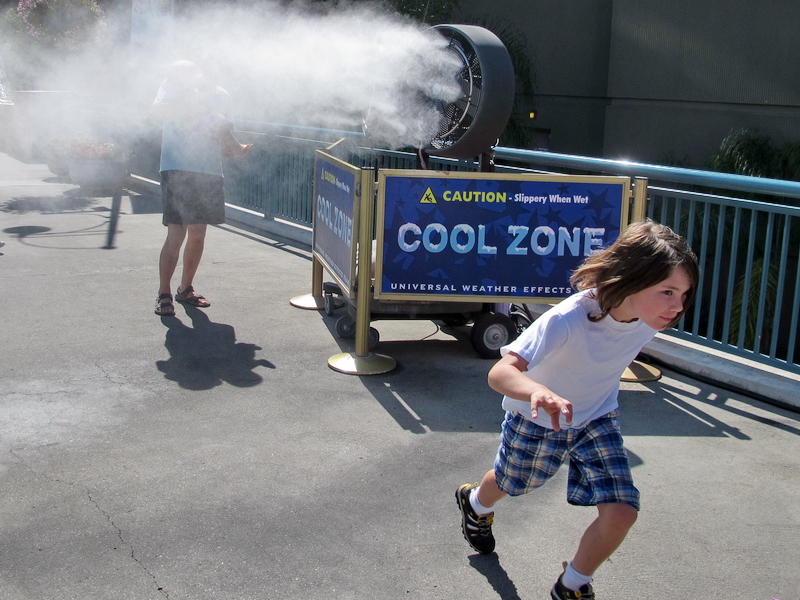 ¡¡Qué calor!! Menos mal que hay "Cool Zone" por todas partes.