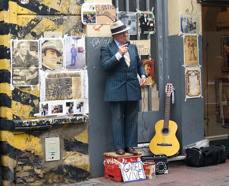 ¡Gardel vive!