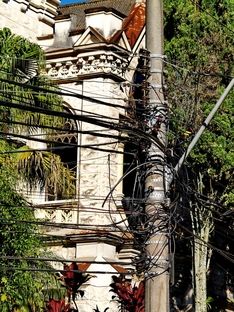 Maraña de cables eléctricos