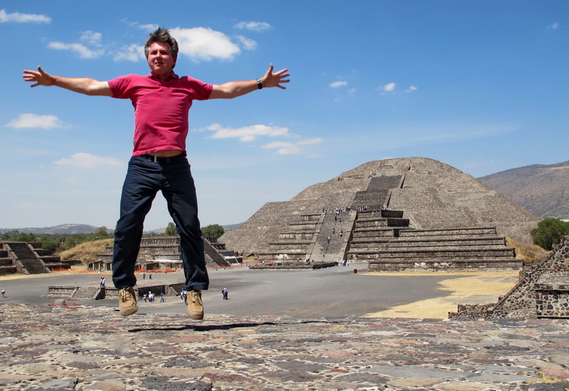 Levitando con las energías de Teotihuacán
