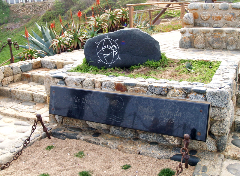 Tumba de Pablo Neruda y Matilde Urrutia en Isla Negra