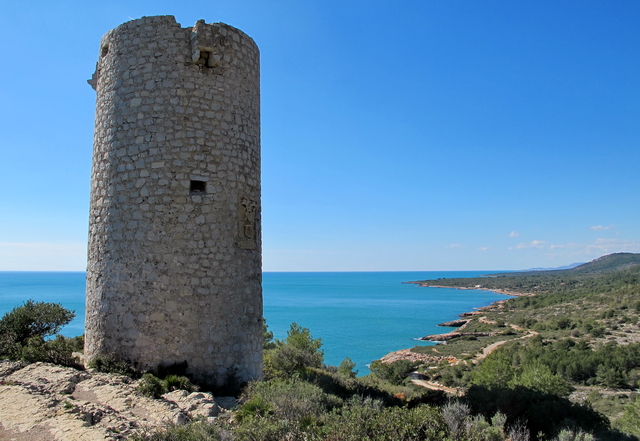 Torre Badum en la Sierra de Irta