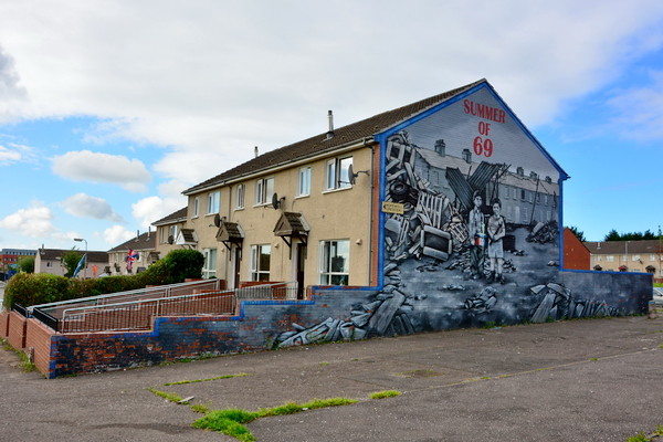 Murales de la zona pro-británica protestante