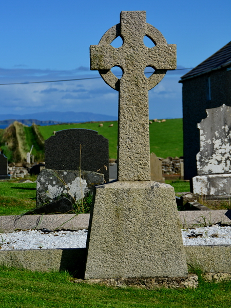Cruz irlandesa en el cementerio de Ballintoy