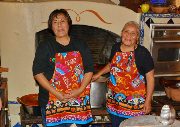 Cocineras en la Casa del Indio Fernández