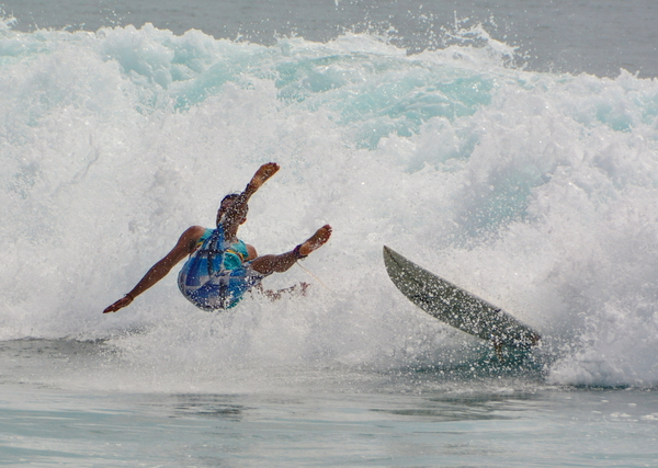 Surfeando en Montañita 2