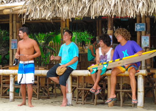 Surfers en Montañita