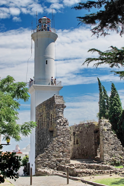 Faro de Colonia