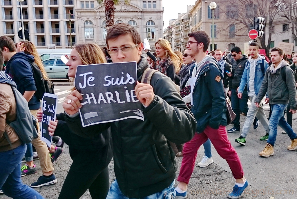 Charlie manifestación