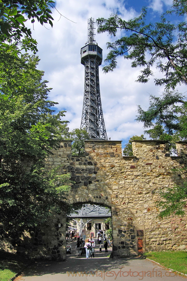 Mirador parque monte Petrin