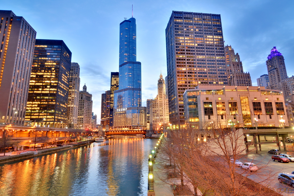 Chicago river 2