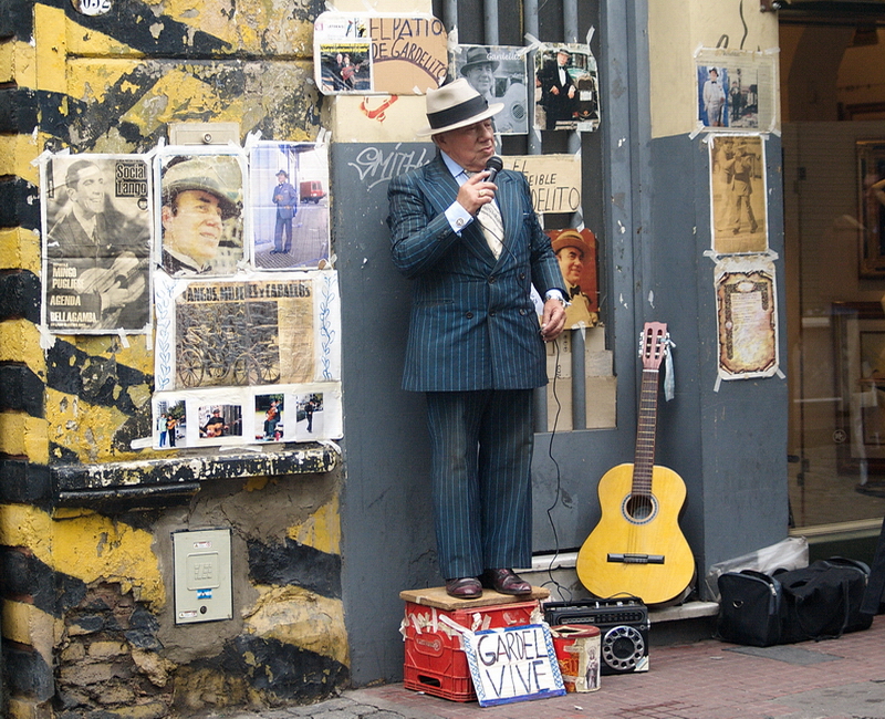 ¡Gardel vive! ¡Gardel vive!