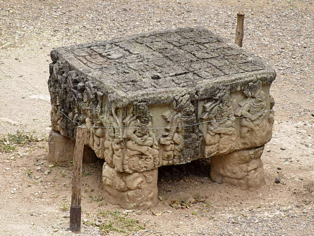Altar Q de Copán Altar Q de Copán