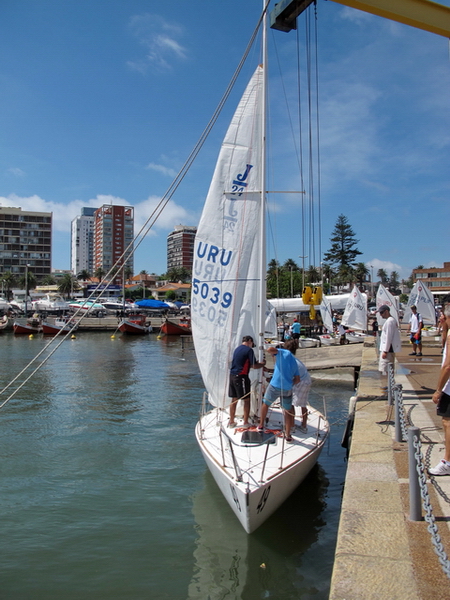 A navegar en Punta del Este A navegar en Punta del Este