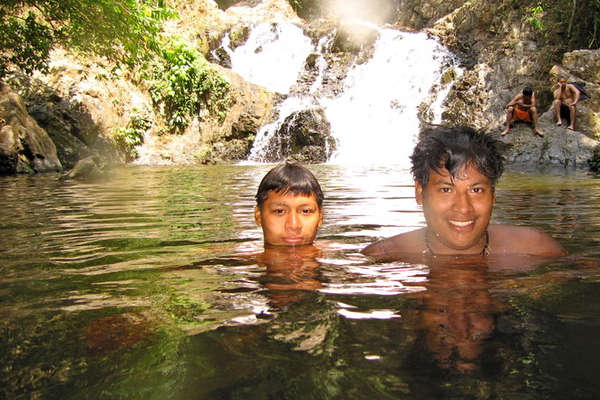 Embera 25 Embera 25