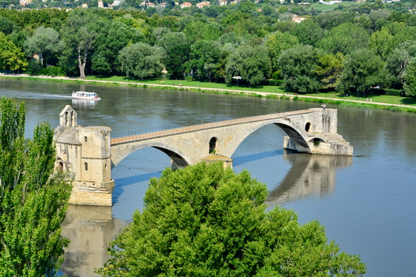 El famoso Pont d´Avignon de la canción El famoso Pont d´Avignon de la canción