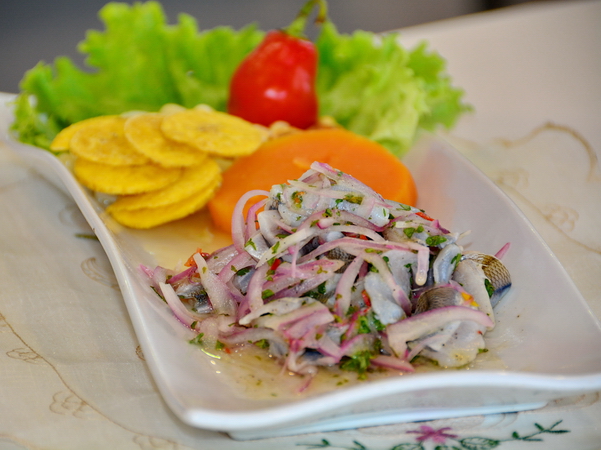 En Mistura 2014. Ceviche con patacones. En Mistura 2014. Ceviche con patacones.