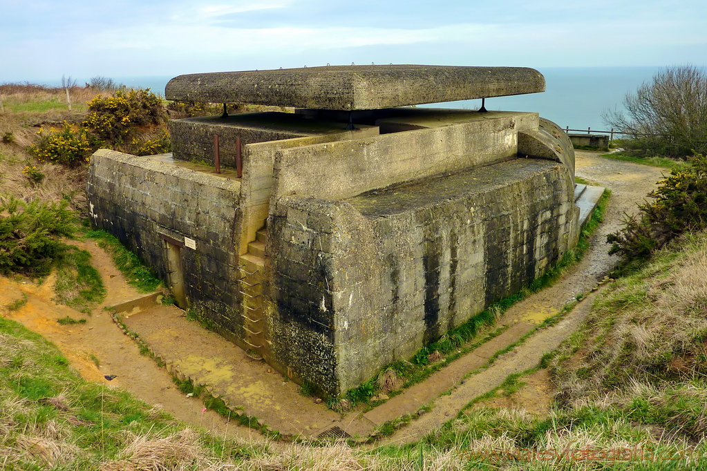 Longues-sur-Mer 06.1023w Longues-sur-Mer 06.1023w