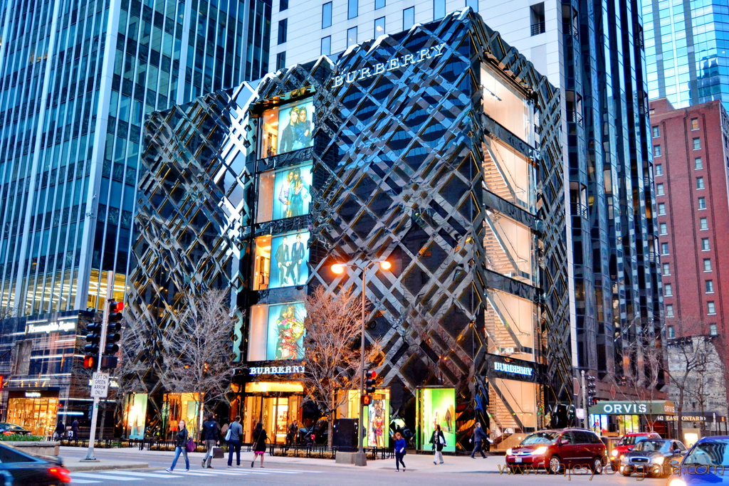 Chicago Magnificent Mile Chicago Magnificent Mile