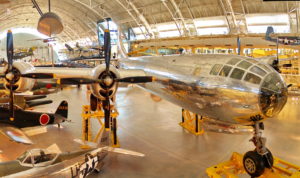 air-space-museum-washington-enola-gay-1