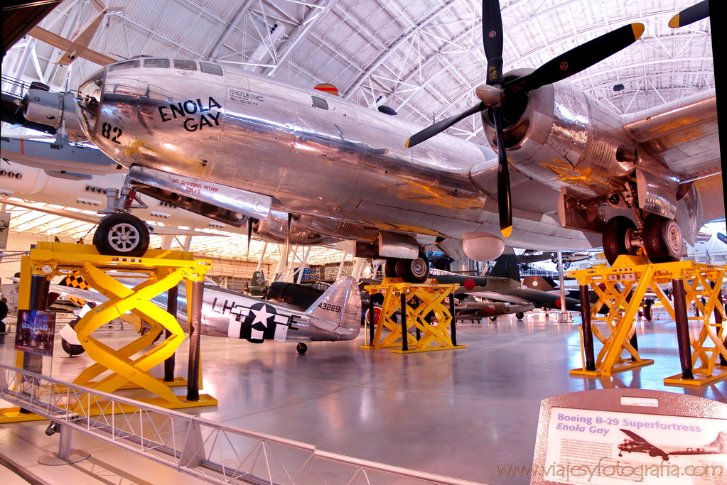 air-space-museum-washington-enola-gay-2