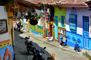 guatape-1010-1