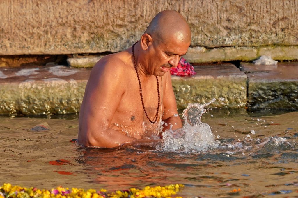 ganges-benares-5476.1