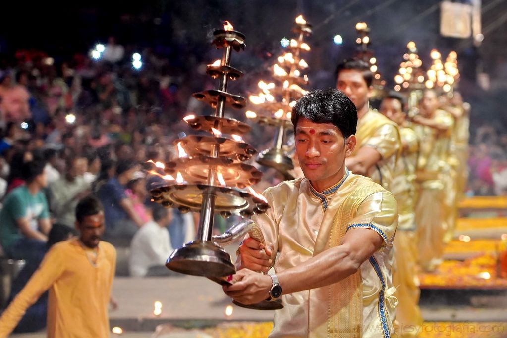 aarti-benares-4677