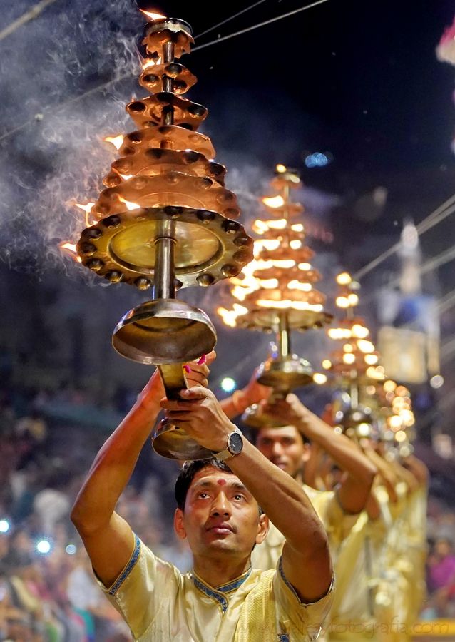 aarti-benares-4701