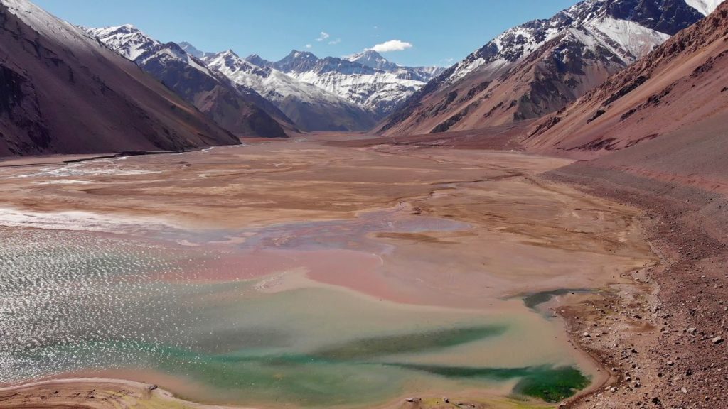 El Cajón del Maipo la mejor escapada a los Andes desde Santiago de Chile