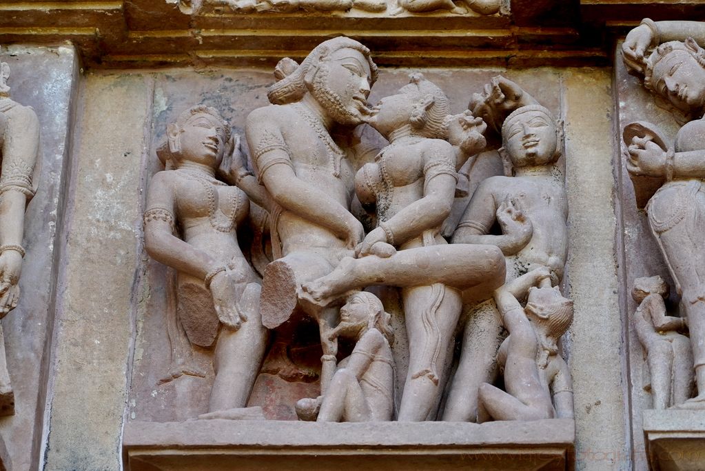 esculturas-khajuraho