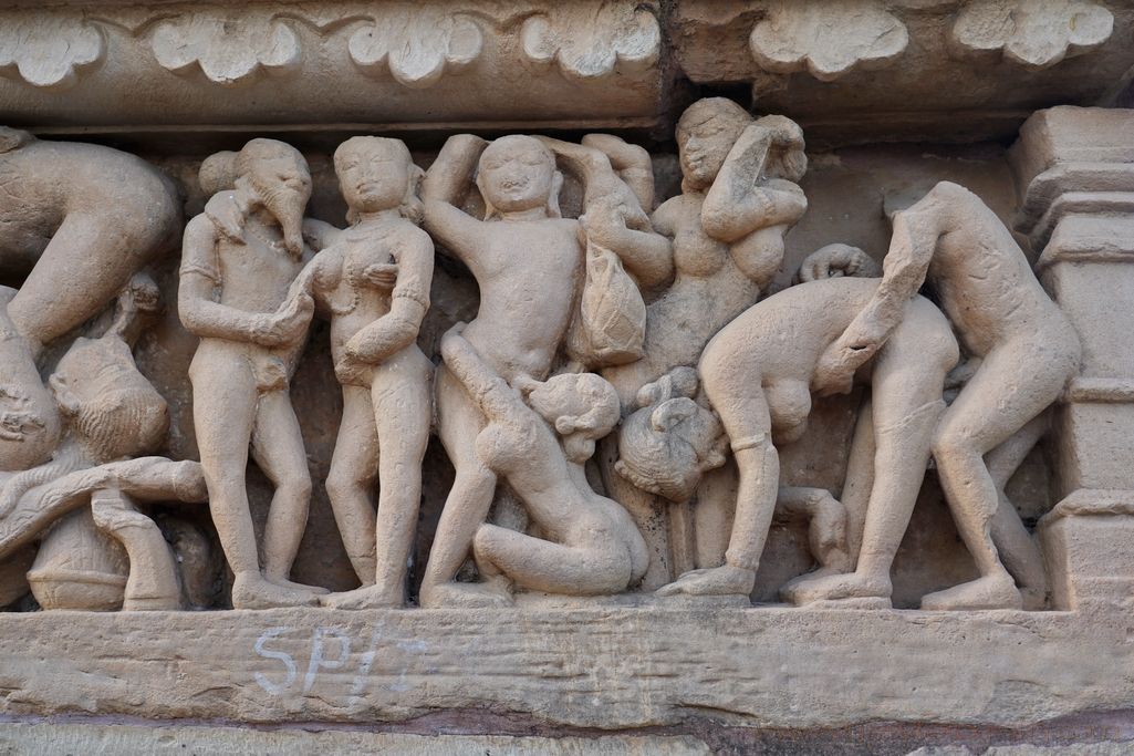 khajuraho-esculturas-sexo-2