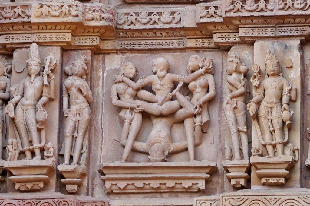 khajuraho-esculturas-sexo-1