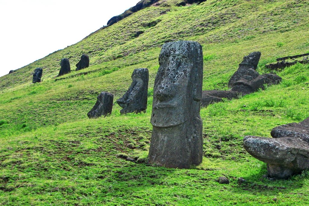 rapa-nui-rano-raraku-3