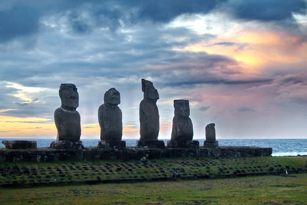 isla-de-pascua-ahu-tahai-1