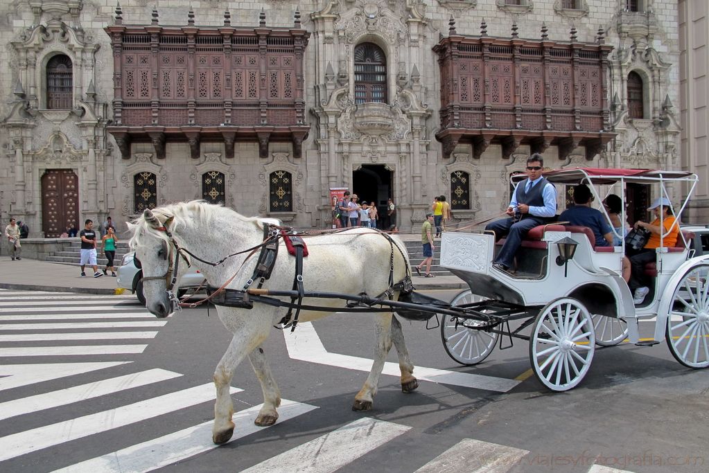 lima-plaza-armas-2