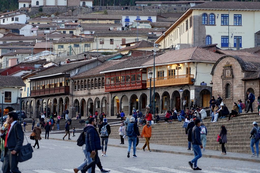 cuzco-plaza-armas-1