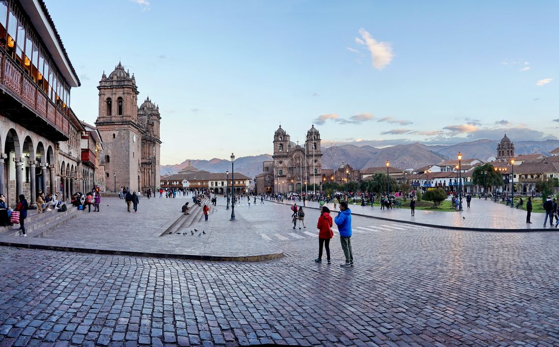 cuzco-plaza de-armas-3