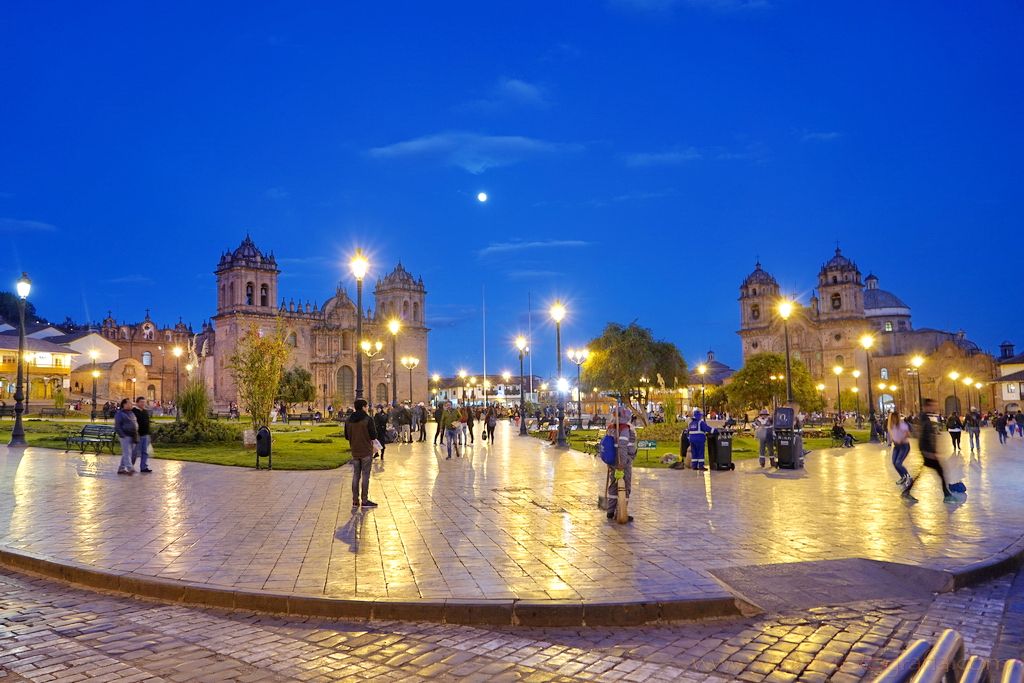 cuzco-plaza de-armas-7