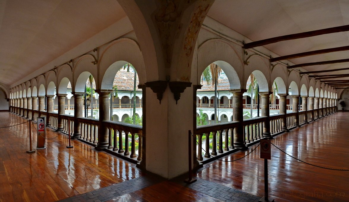 quito-san-francisco-claustro-2