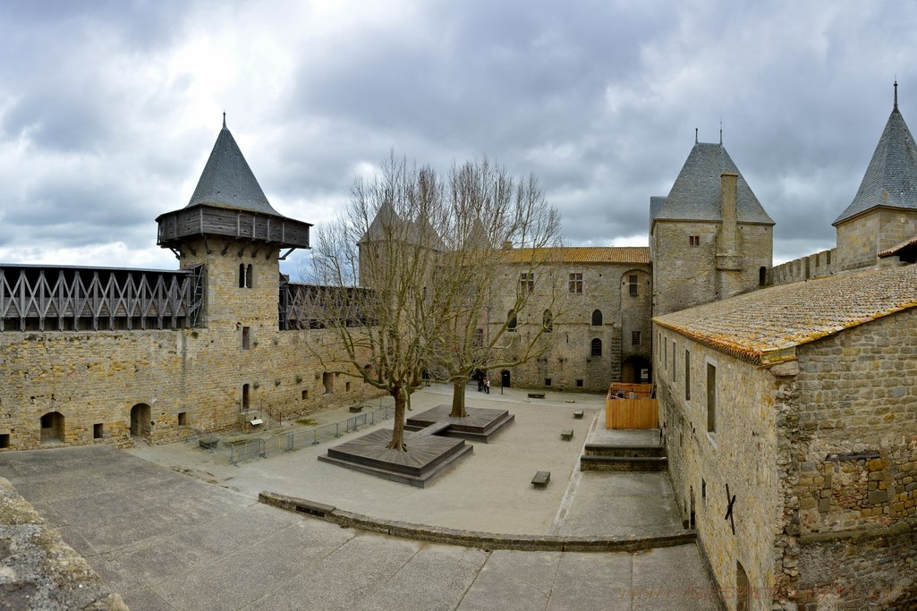 carcassonne-chateau-1