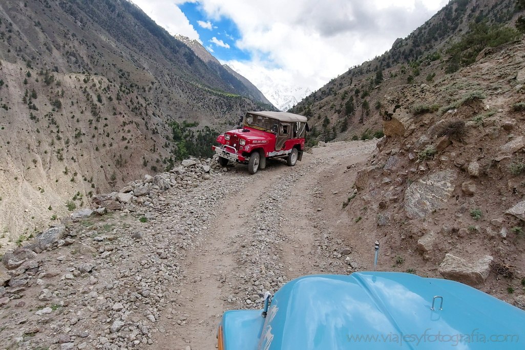 fairy-meadows-road-8