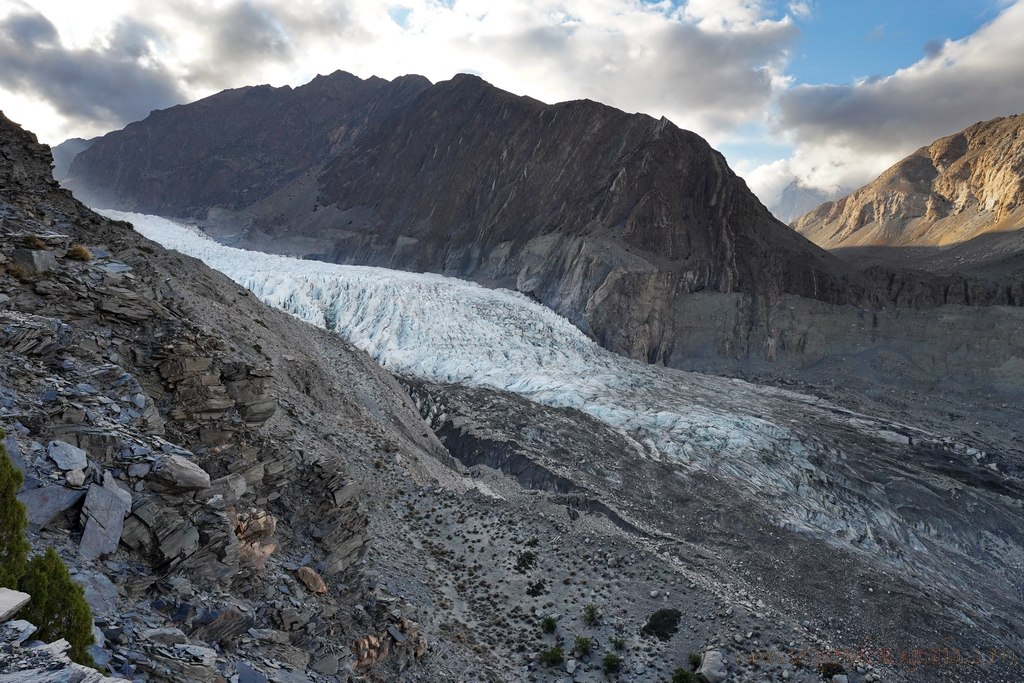 pakistan-passu-glacier