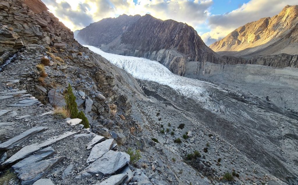 passu-glacier-1