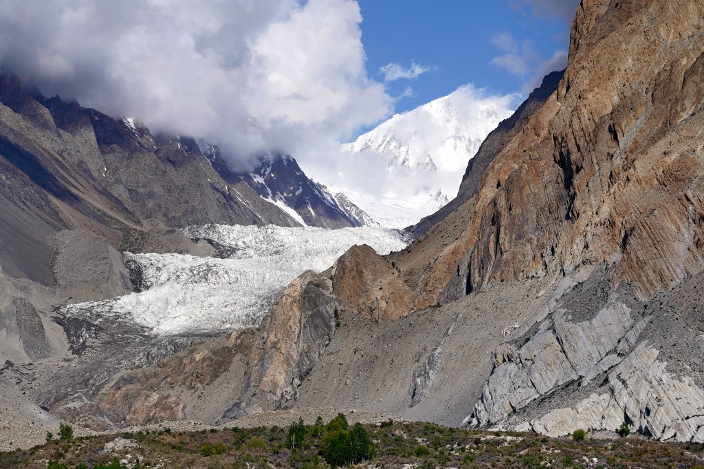 passu-glacier-4