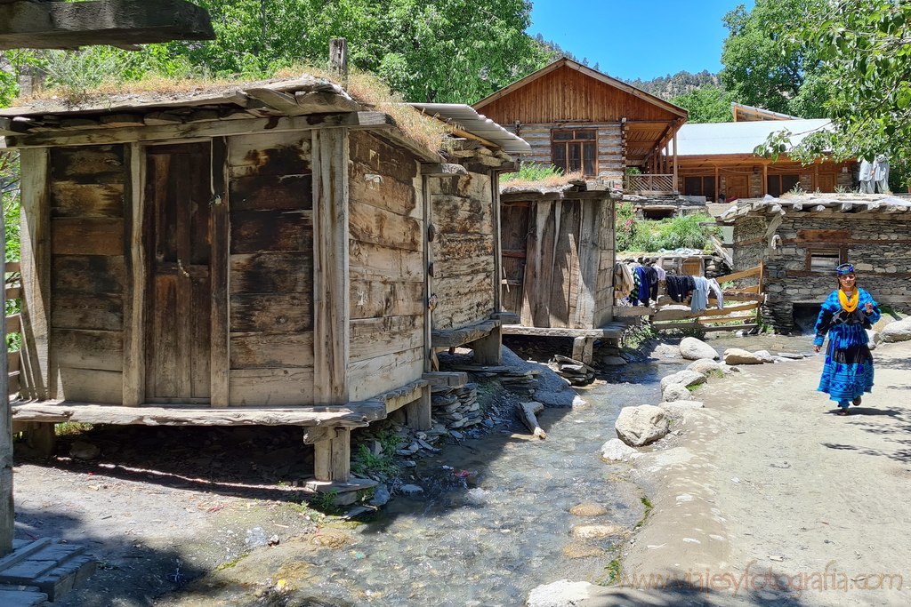 kalash-village-2