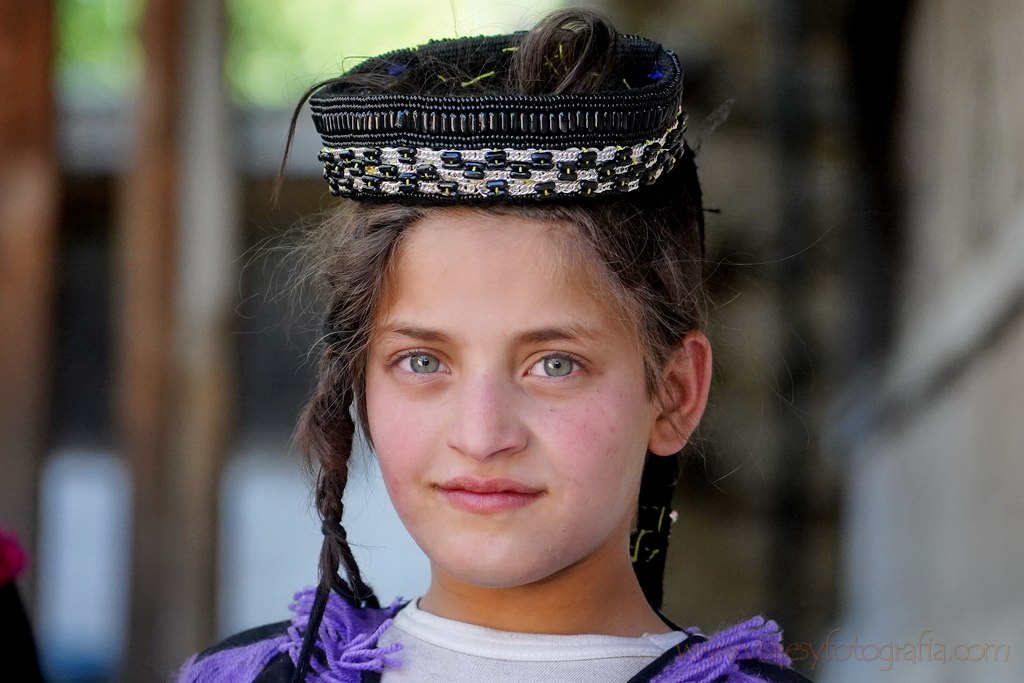 kalash-girl-6