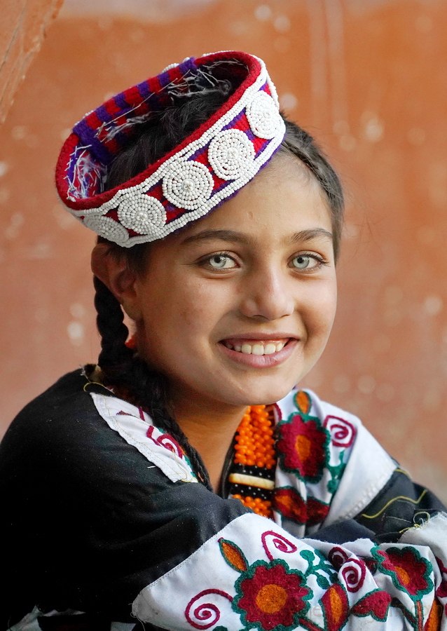 kalash-girl-5