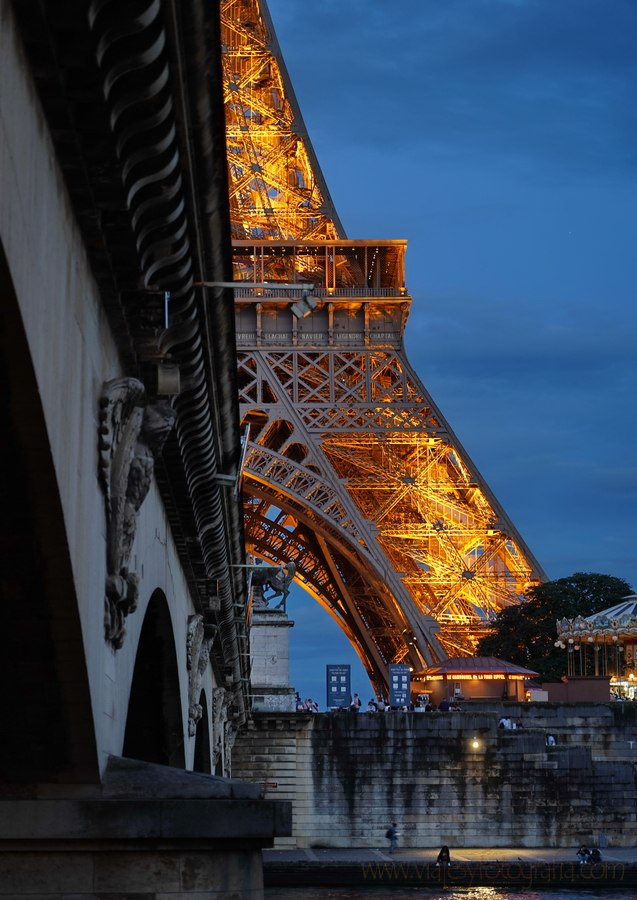 paris-eiffel-tower-5